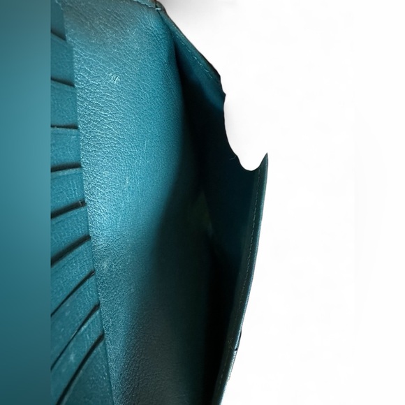 Authentic LOUIS VUITTON Monogram MAHINA Leather Green Wallet organizer With Box - Picture 6 of 10